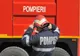 Un bărbat prins sub un mal de pământ, scos de pompieri și transportat la spital