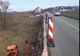 Restricții de viteză și gabarit pe podul de la Milișăuți, după ce o porțiune din trotuar s-a surpat VIDEO