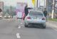 O tânără cu permis de câteva zile, șofer de ocazie pentru doi „cascadori”. Toți trei au sfârșit amendați